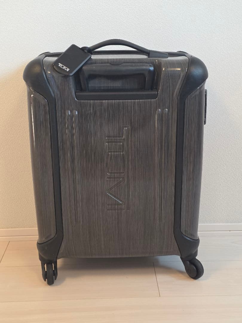 TUMI キャリーケース グレー TSAロック付き