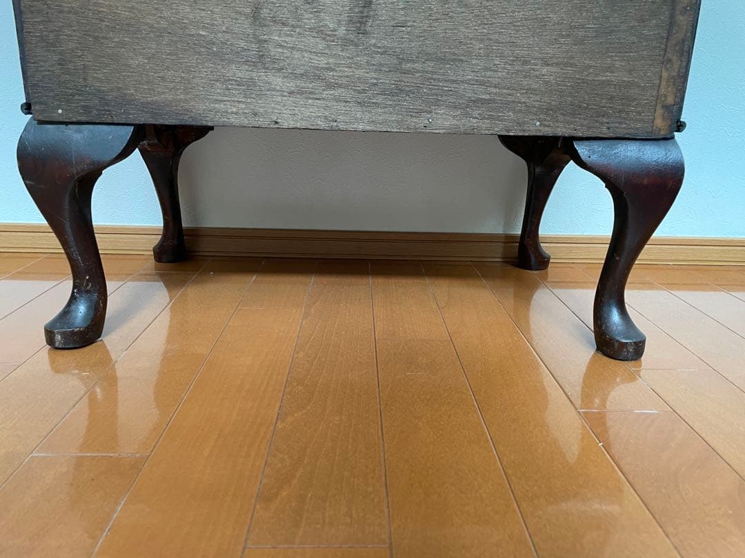 イギリスアンティーク家具　 ガラスキャビネット