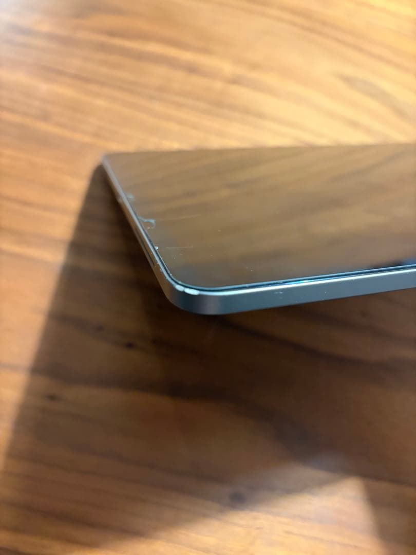 iPad Pro12.9 (第4世代) 本体 WiFiモデルスペースグレー