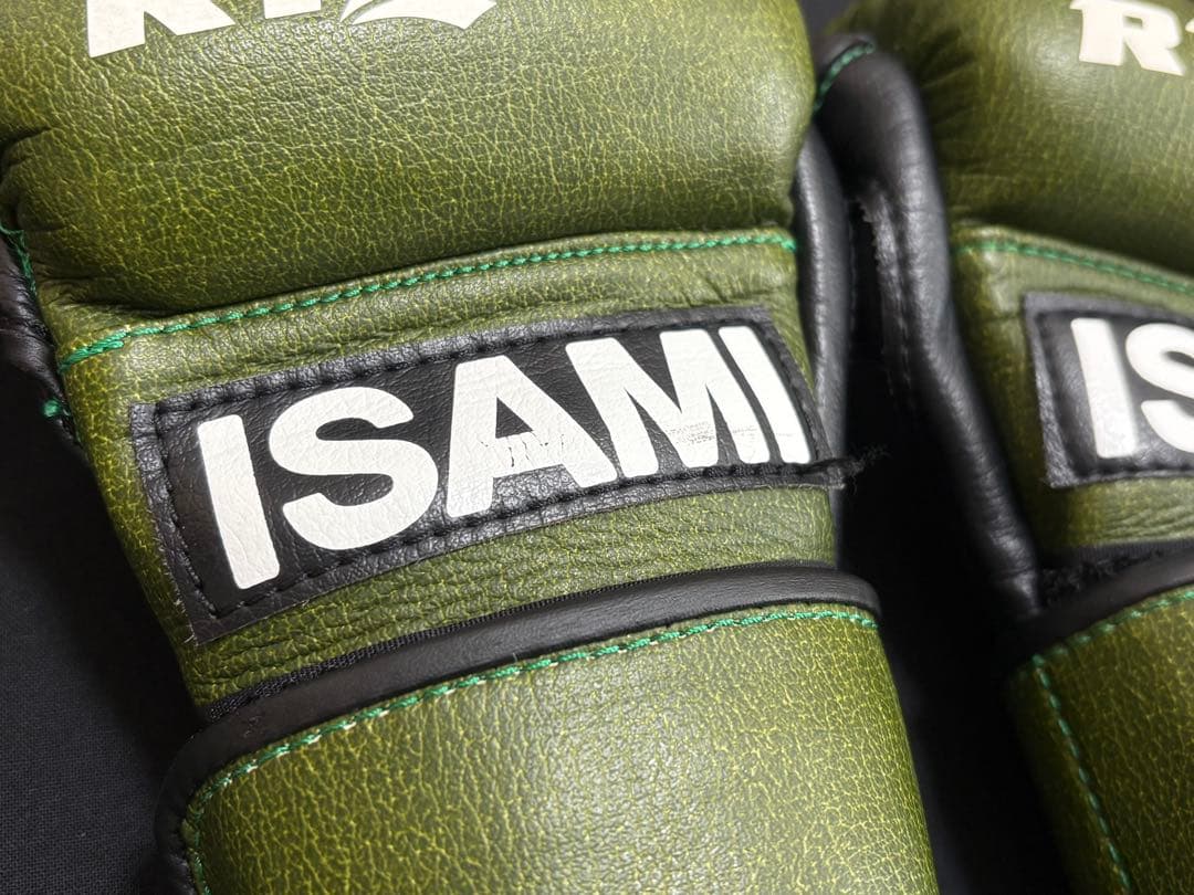 オープンフィンガーグローブ　rizin モデル　isami