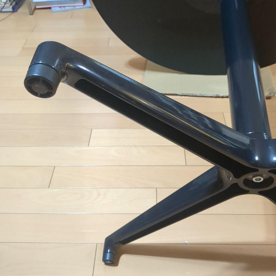 vitra社製 ビストロテーブル丸テーブル