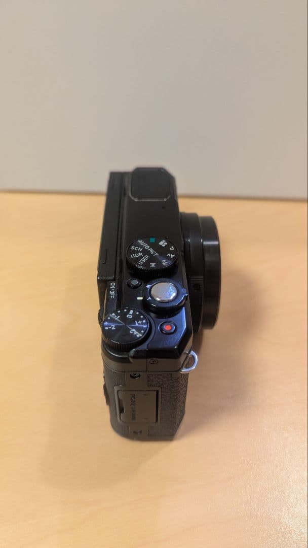 PENTAX MX-1 コンデジ 大口径レンズ F1.8