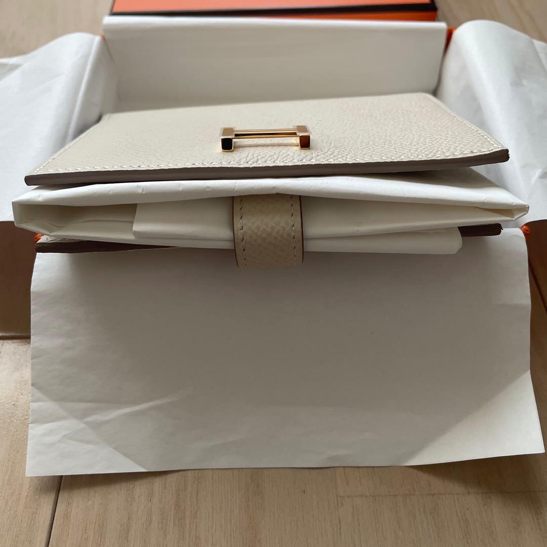 新品　未使用　HERMES エルメス　ベアンコンパクト　クレ　ゴールド金具　財布