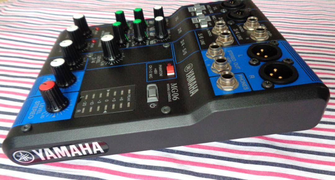 YAMAHA　ヤマハ　MG06　ミキサー