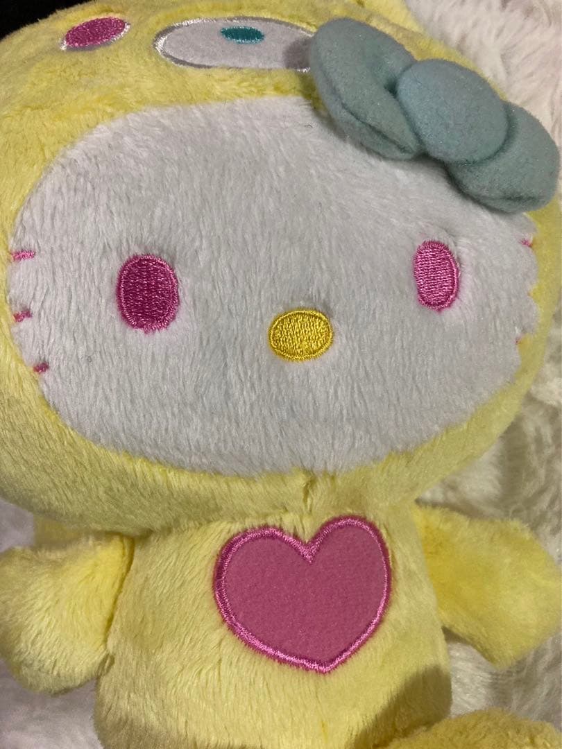 激レア ！ 2010年 ハローキティ ぬいぐるみ ご当地 北海道 キツネ