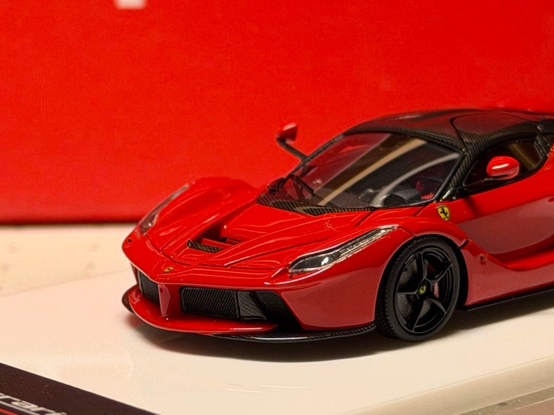 DMH 1/64 ラフェラーリ ロッソコルサ