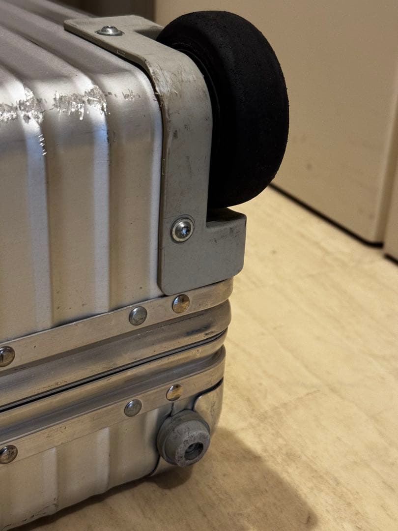 RIMOWA クラシックフライト35L機内持ち込み　２輪　廃盤