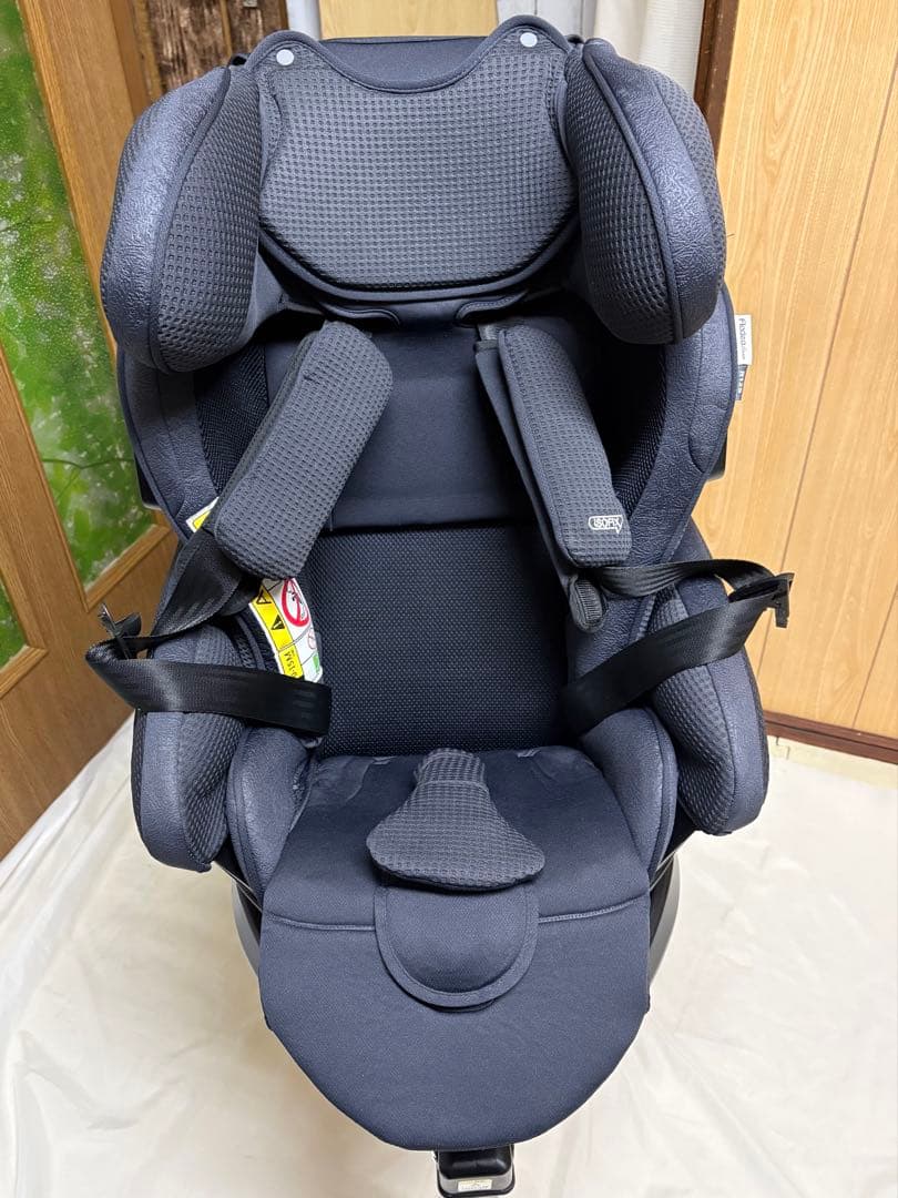 アップリカ フラディアグロウ ISOFIX セーフティープラス プレミアム 美品