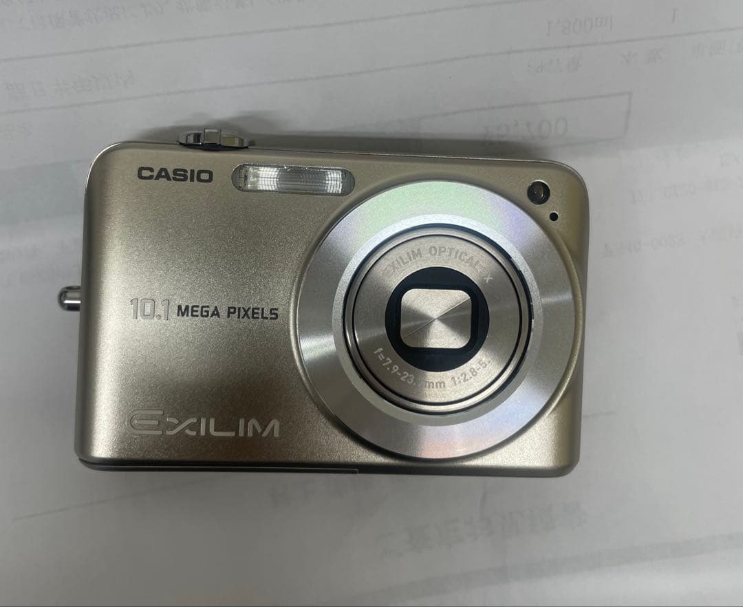 CASIO EXILIM 10.1メガピクセル デジタルカメラ EX-Z1050