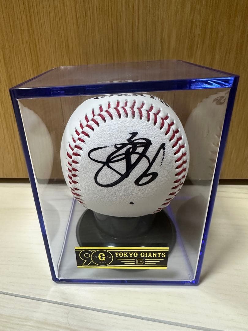 最新超美品！坂本勇人選手　直筆投入れサインボール