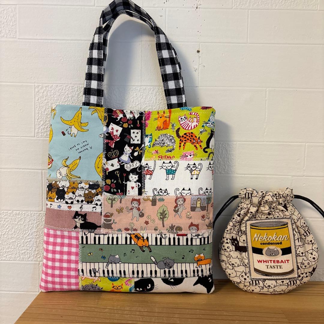 感謝価格　SALE 猫柄　巾着袋　人気　小物入れ　おやつ入れ　ハンドメイド