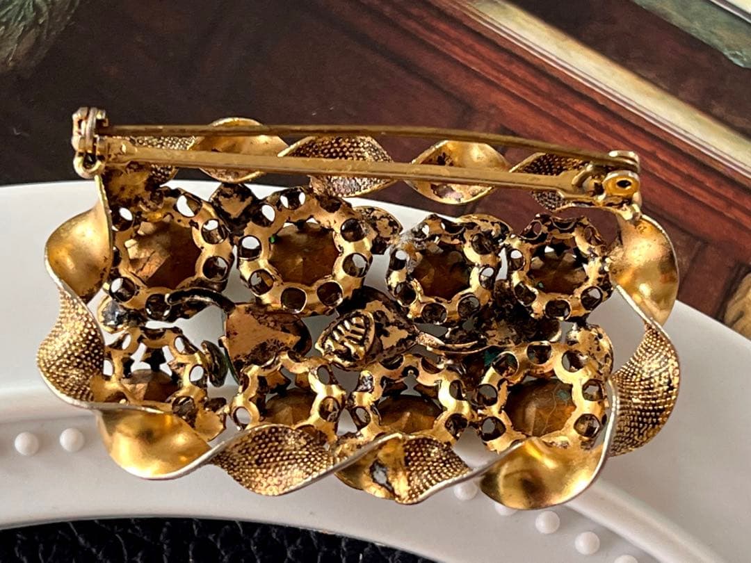 KKS様希少デザイン！Austria アートガラスヴィンテージ ブローチ9743