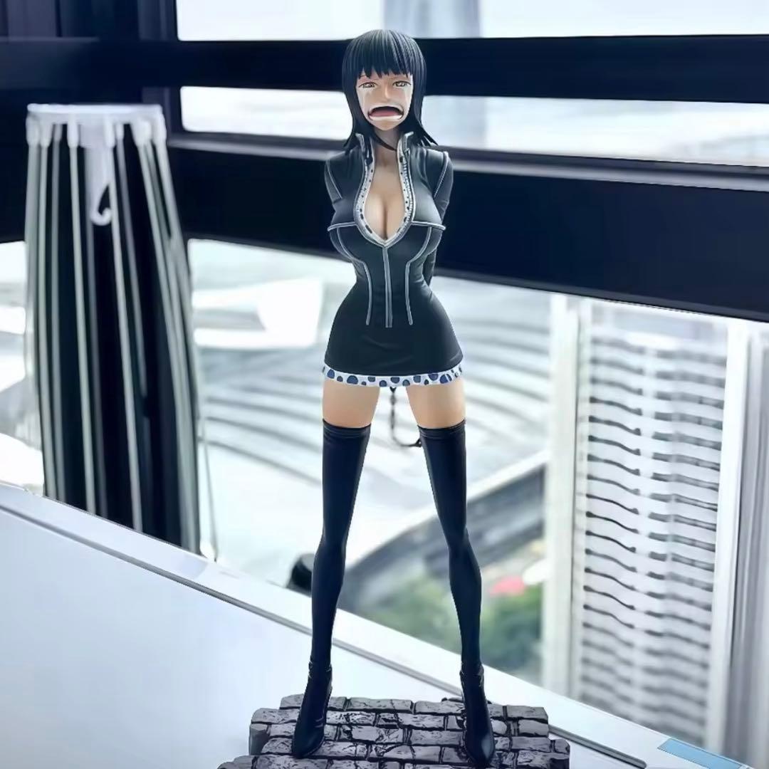 ワンピース ニコ・ロビン ガレージキット