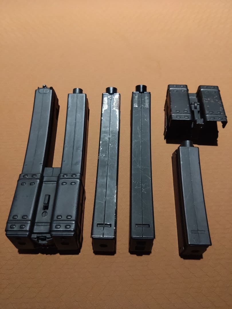 東京マルイ　STD電動ガン　MP5　予備マガジン、カスタムパーツ等オマケ多数