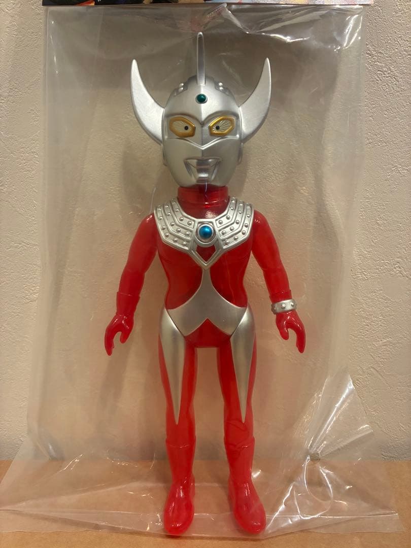 メディコムトイ　MATシリーズ ウルトラマンタロウ&ゾフィー