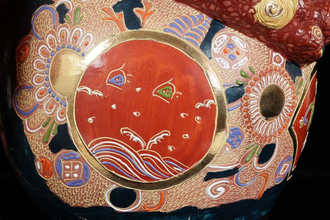 【特大九谷焼】玉乗獅子狛犬 九谷銘 金彩色絵 縁起物 開運 高さ48cm 蛇皮付