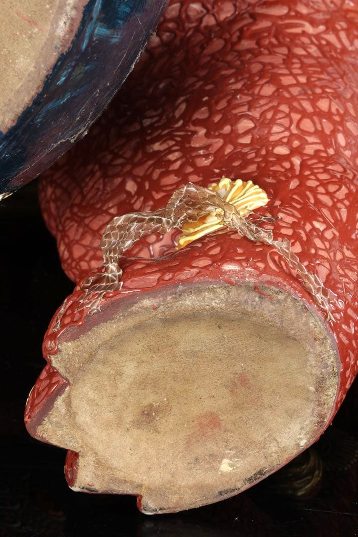 【特大九谷焼】玉乗獅子狛犬 九谷銘 金彩色絵 縁起物 開運 高さ48cm 蛇皮付