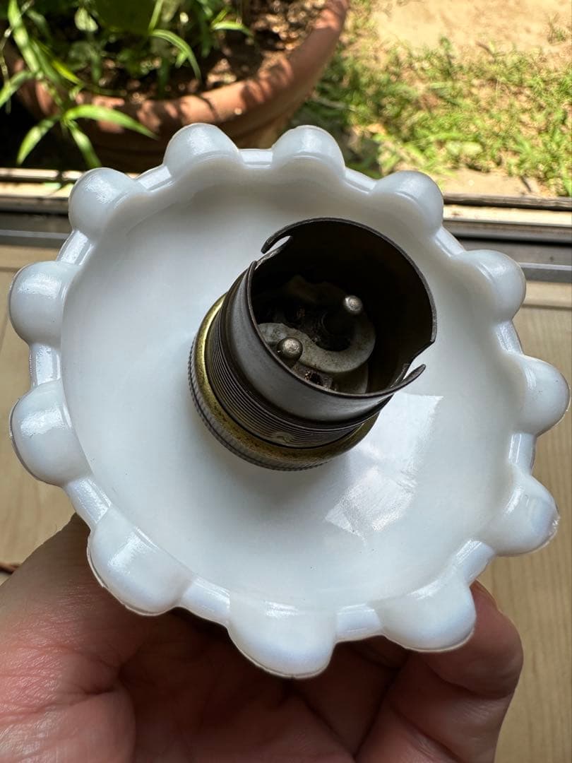 20年代 フランス アンティーク オパリンミルクガラスのお花アトリエランプ＊