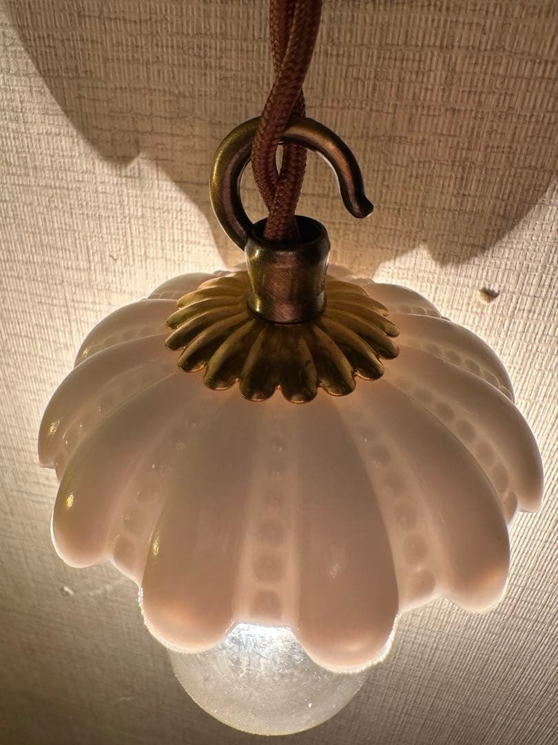 20年代 フランス アンティーク オパリンミルクガラスのお花アトリエランプ＊