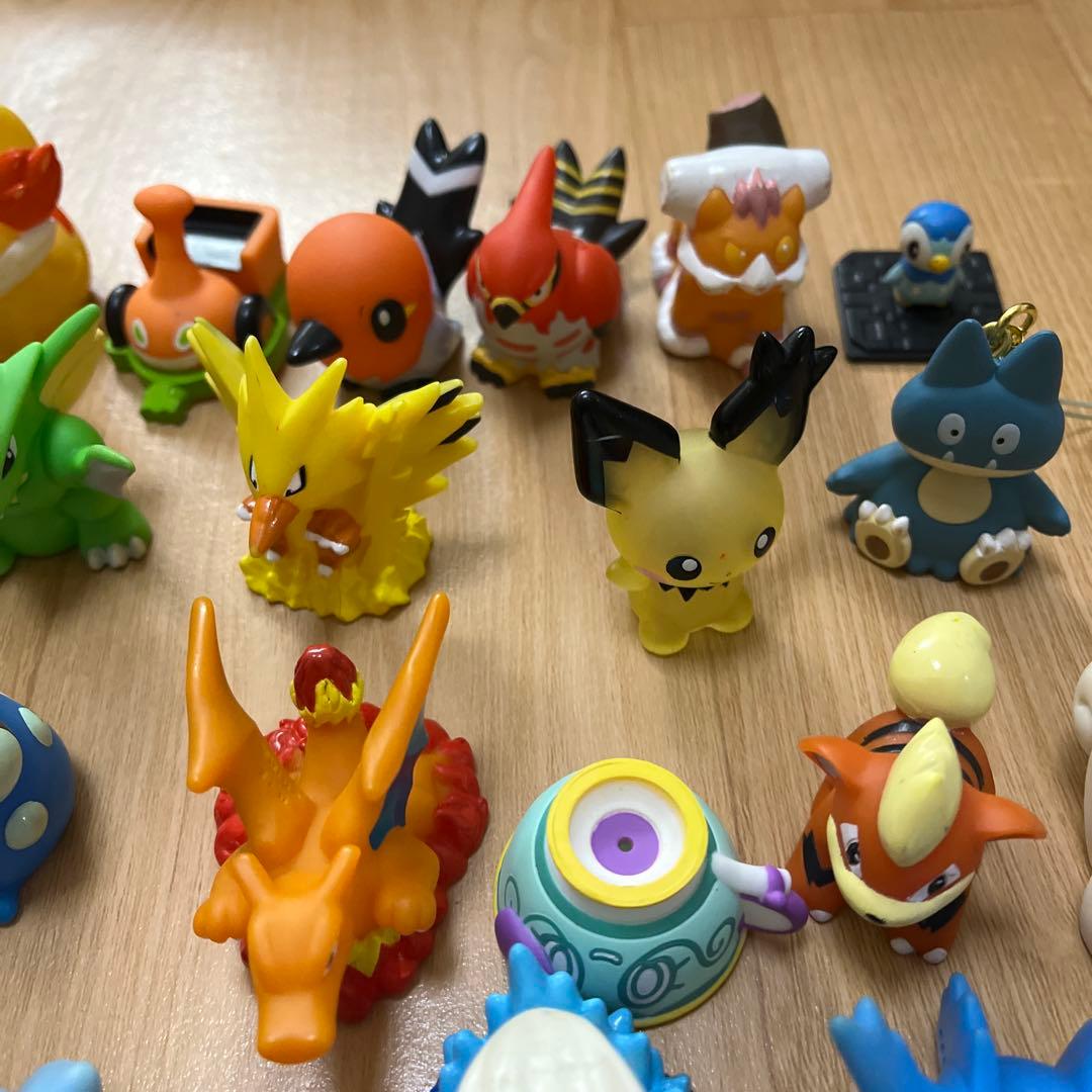 ポケモン 指人形　ポケモンキッズ　まとめ売り　フィギア　ソフビ　たくさん