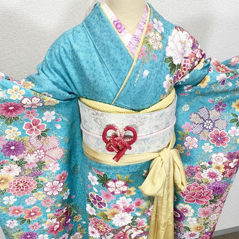 512z23☆かわいい！振袖 銀通し 古典柄 ラメ刺繍 金彩☆美品 成人式結婚式
