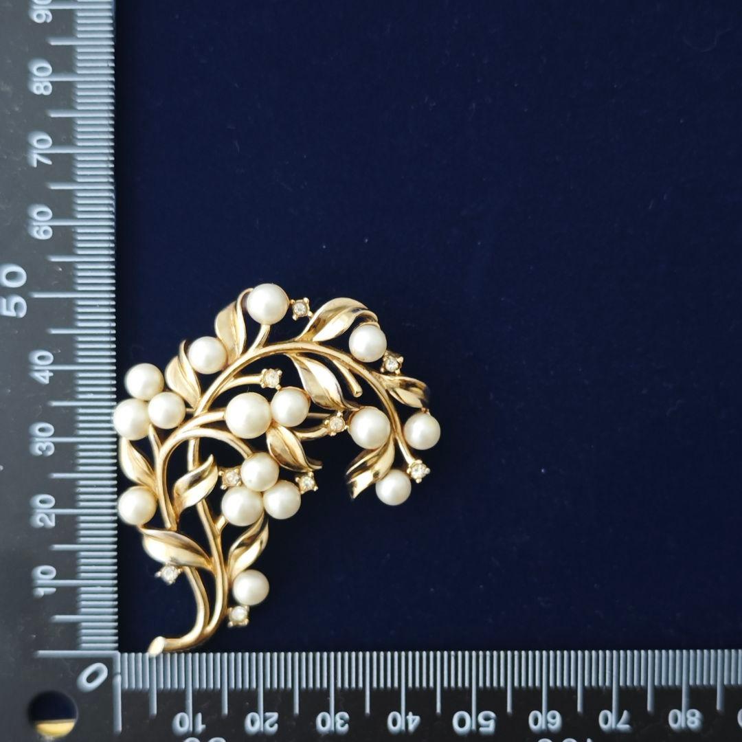 ヴィンテージtrifari パール＆ストーン　ボタニカルブローチ