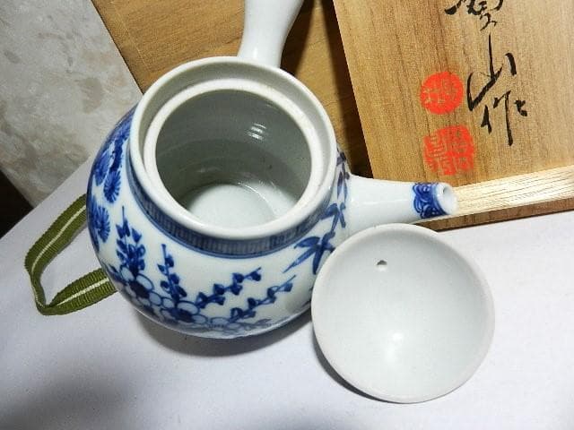 京焼の名工十七代「雲林院　寶山（昌平　寶山）」作　祥瑞急須