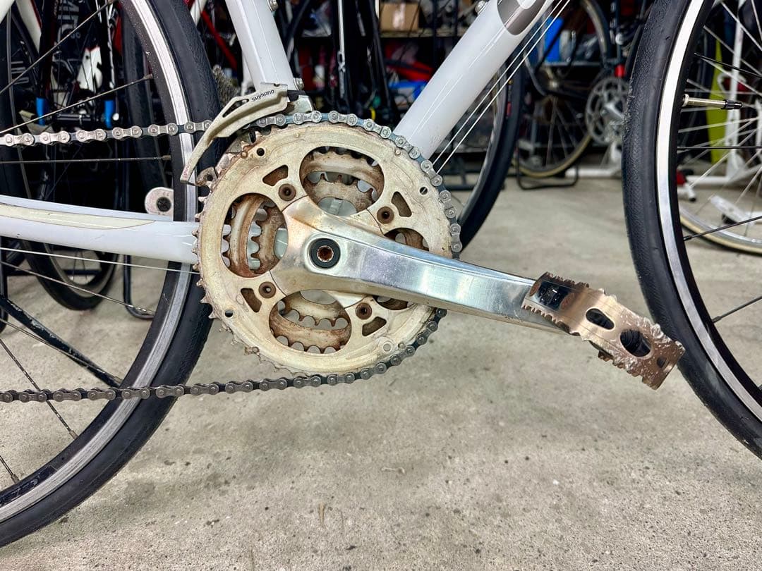 エスケープR3 基本分解発送送料無料！近県の方完成車直接配送等ご相談ください！