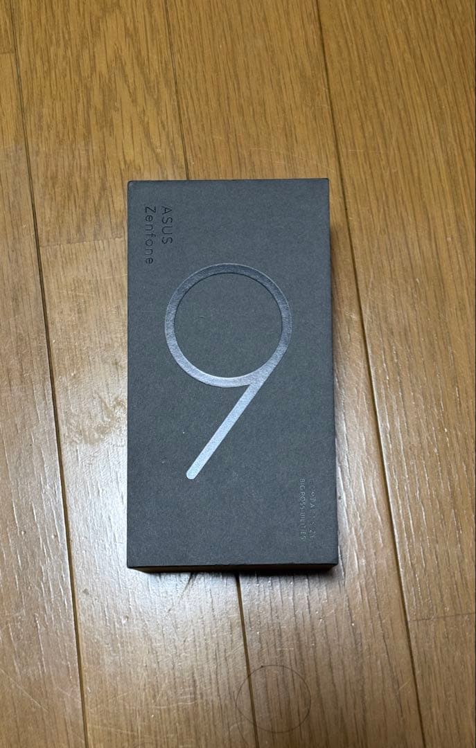 ASUS Zenfone 9 シルバー 本体