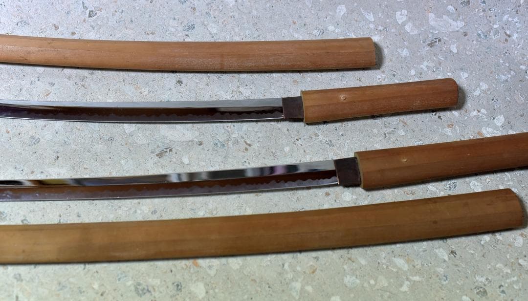 SHELLY　白鞘模造刀二振り　ドス　刀　武闘家　侍　日本刀