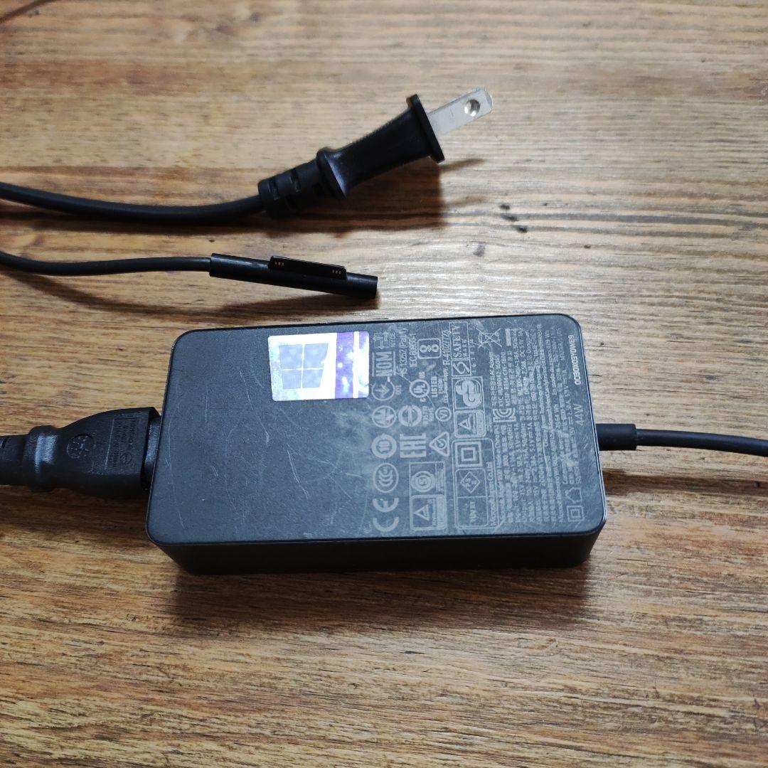 Microsoft ノートパソコン Surface Laptop2 プラチナ