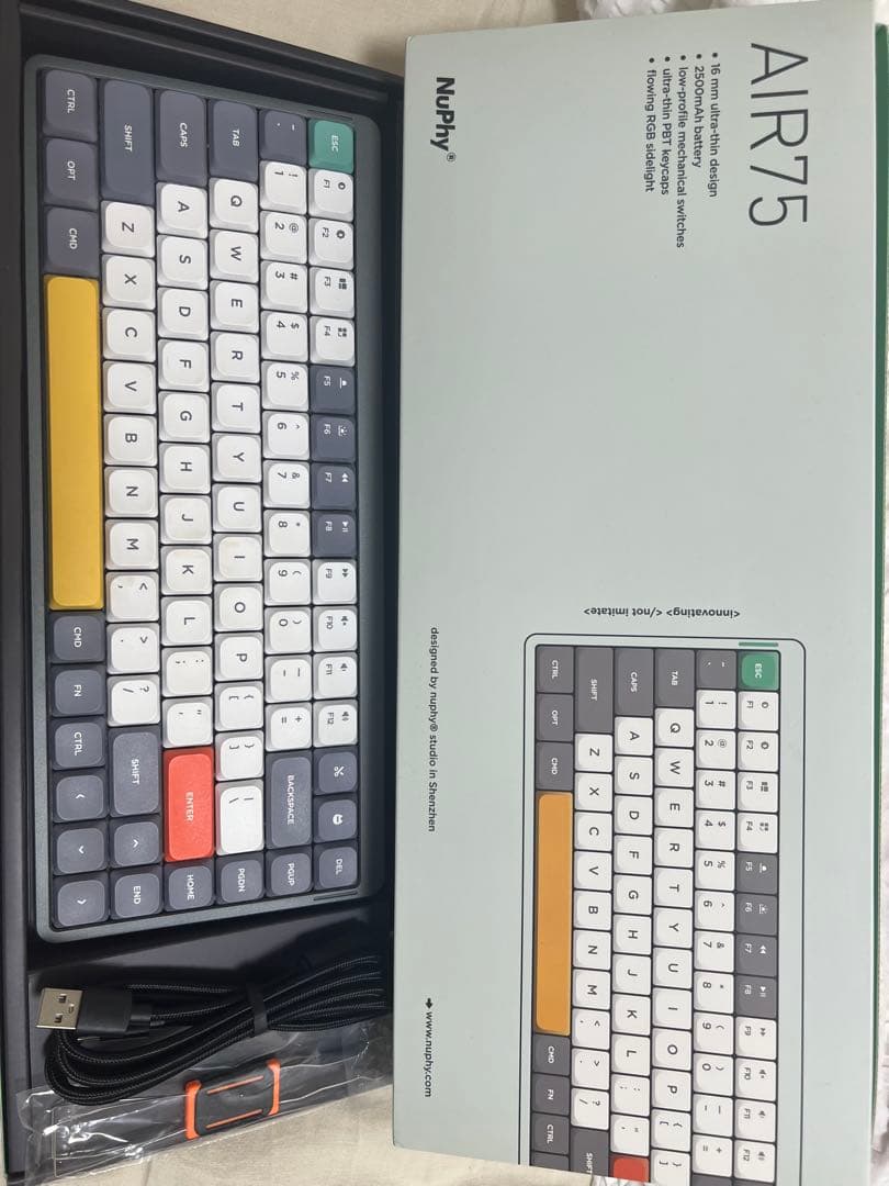 NuPhy AIR75 メカニカルキーボード Gateron 茶軸