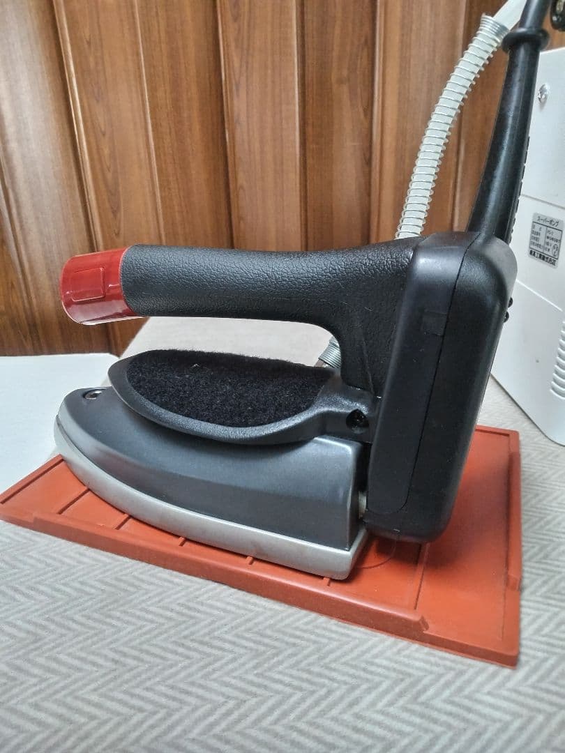 ナオモトスーパーポンプとHYS-410Pアイロンとバキューム付きアイロン台