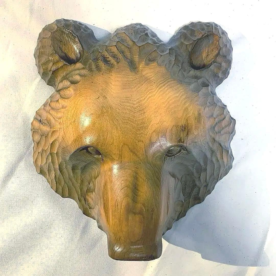 木彫り 熊 縦横約27cm 補修跡あり