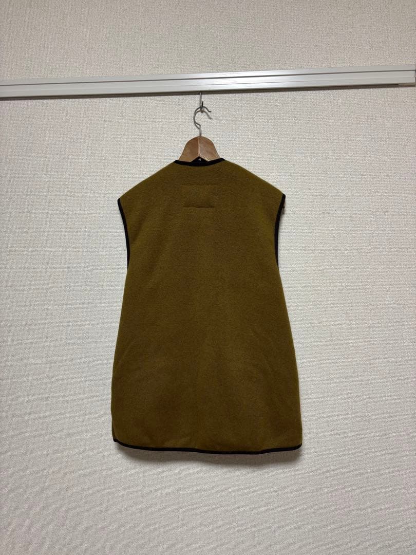 Barbour フロントジップ ファー ライナー ベスト　38