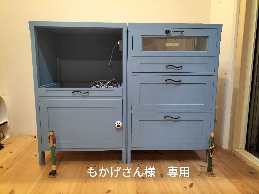 青色モダンデザインキャビネット