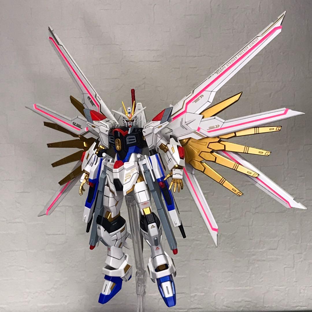 HG 1/144 マイティーストライクフリーダムガンダム 完成品 塗装品