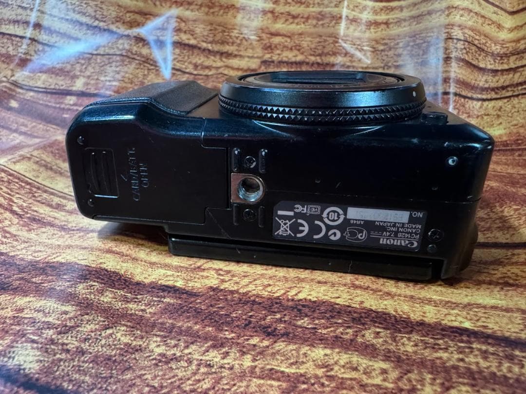 Canon Power Shot G11（充電器、バッテリ付属）