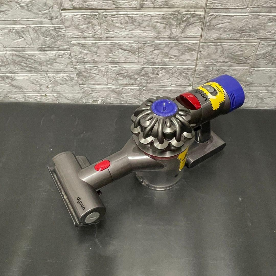 642Dyson V7 コードレススティッククリーナー fluffy 送料無料