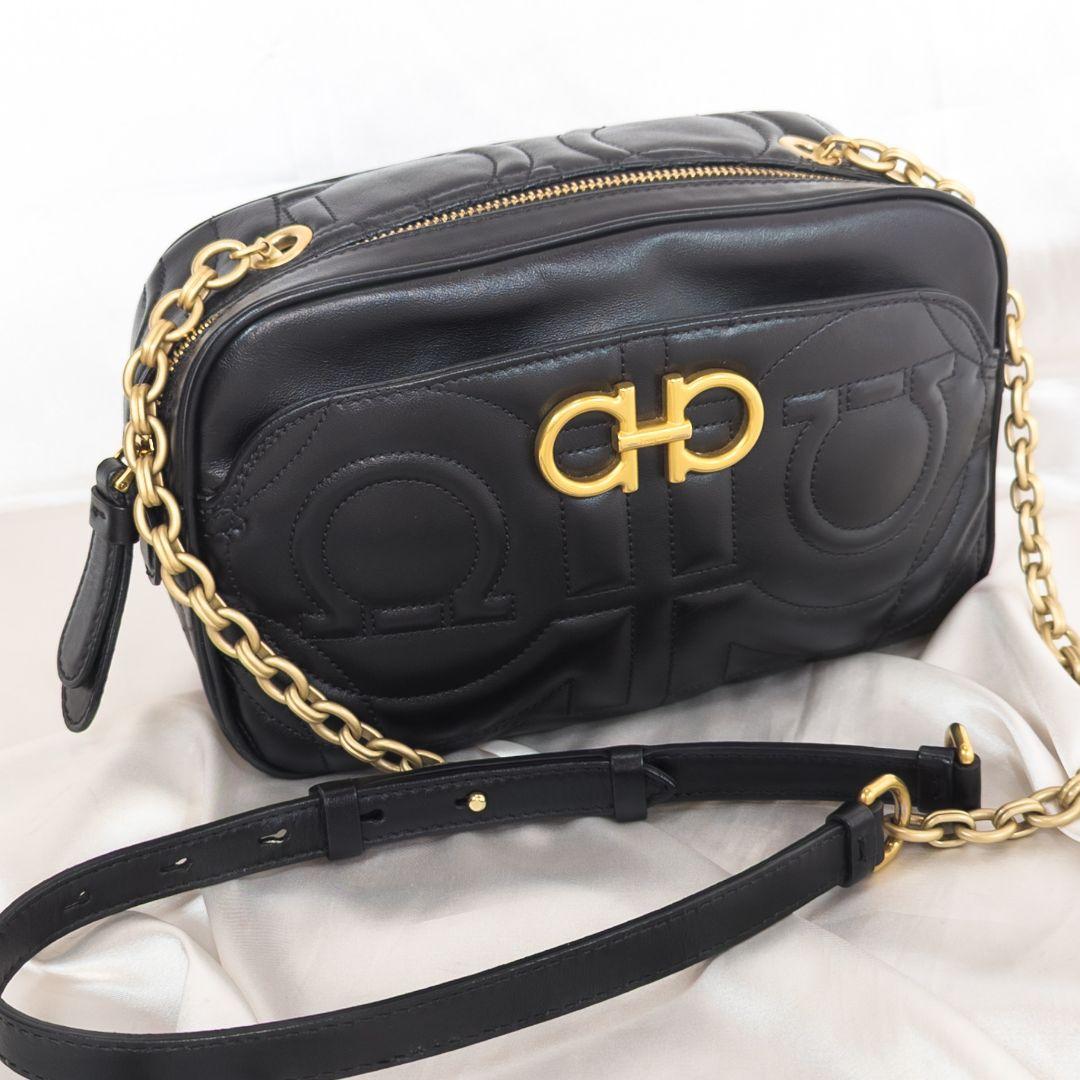 未使用級✨ フェラガモ ダブルガンチーニ キルティング ショルダーバッグ