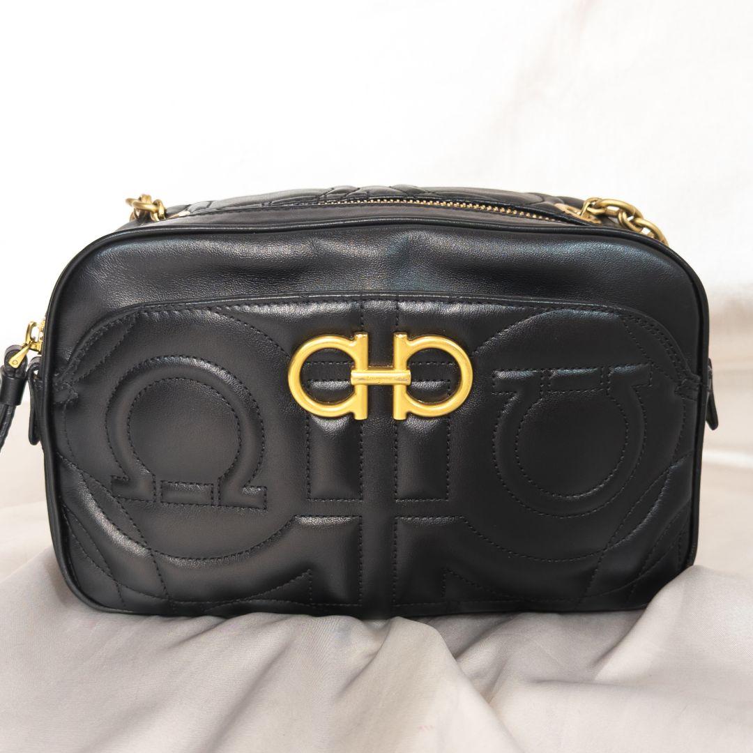 未使用級✨ フェラガモ ダブルガンチーニ キルティング ショルダーバッグ