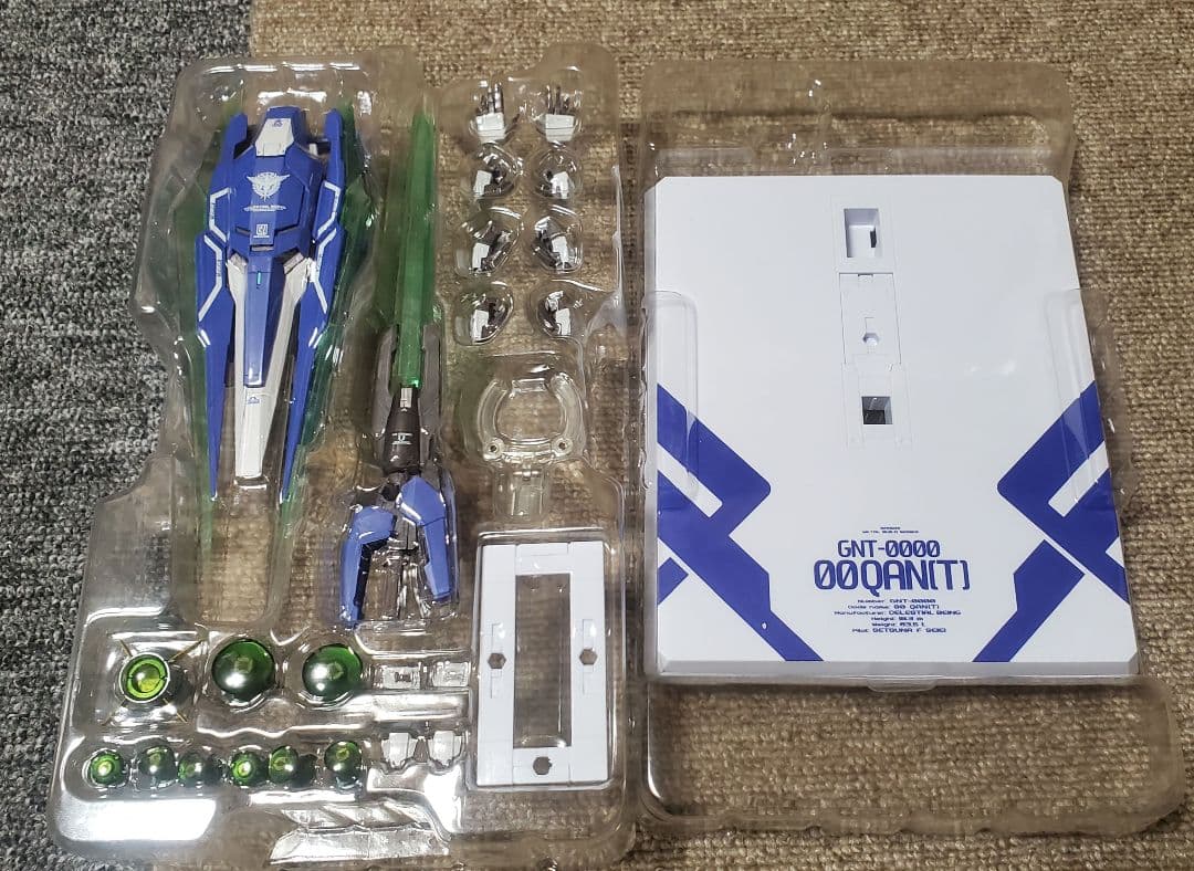 メタルビルド ダブルオークアンタ 美品