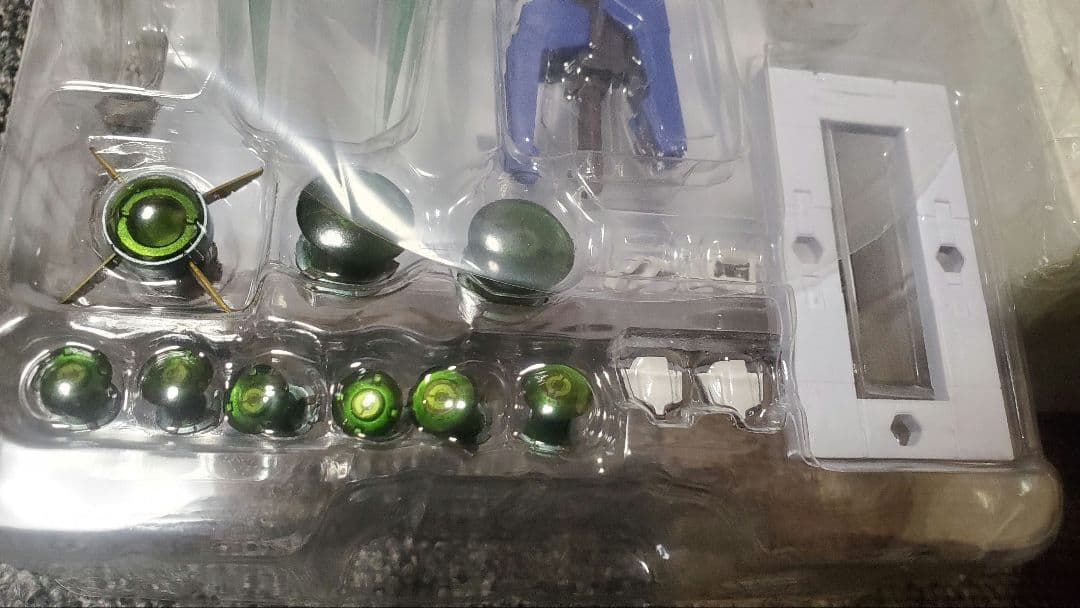 メタルビルド ダブルオークアンタ 美品