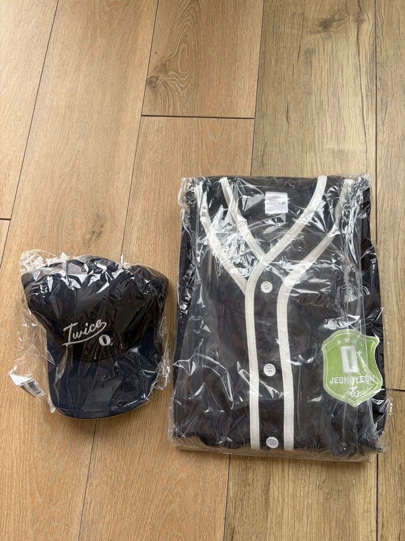 TWICE キャップ＆ユニフォームセット　ジョンヨン