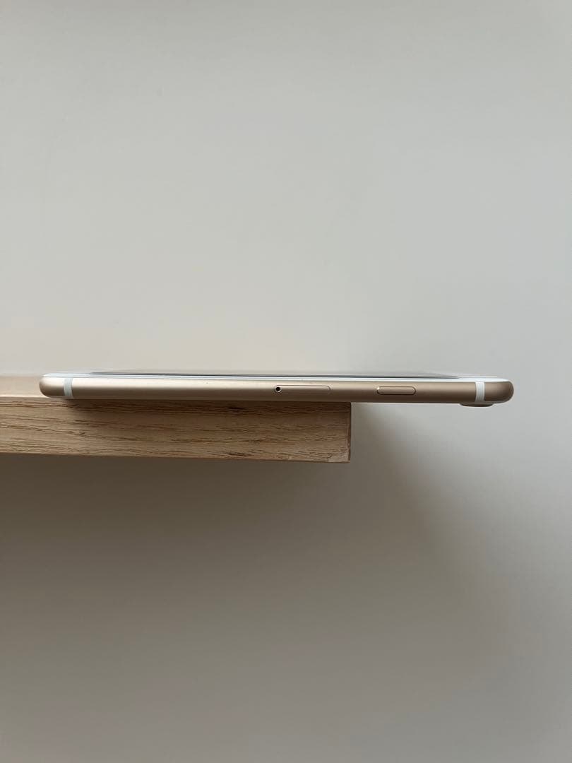 iPhone 7 ゴールド 128GB 本体 箱付き SIMフリー