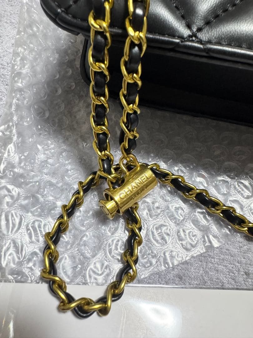 CHANEL ショルダーバッグ アジャスター チェーン ノベルティ