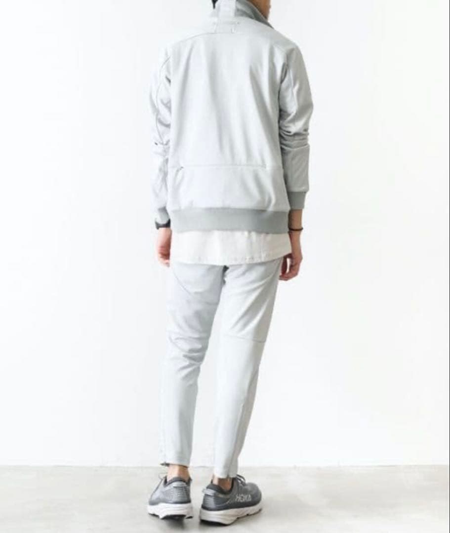 ATTACHMENT TECHNICALTRACKJACKET サイズ3