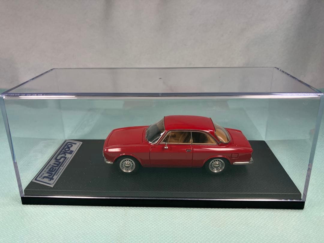 Look Smart アルファ・ロメオジュリアクーペ　1750GT ヴェローチェ
