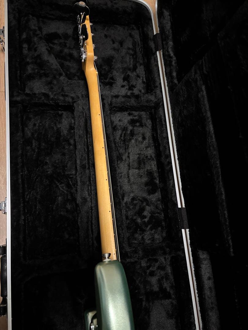 ベース American Professional II Jazz Bass