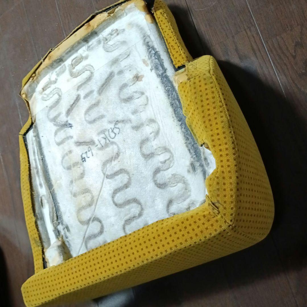 送料込み 秋田新幹線こまち　座面 鉄道部品